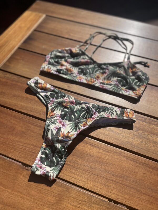 Bikini Africa - Imagen 2